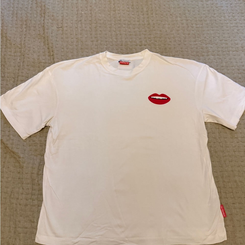 Zara White Tee with Red Lips Graphic
